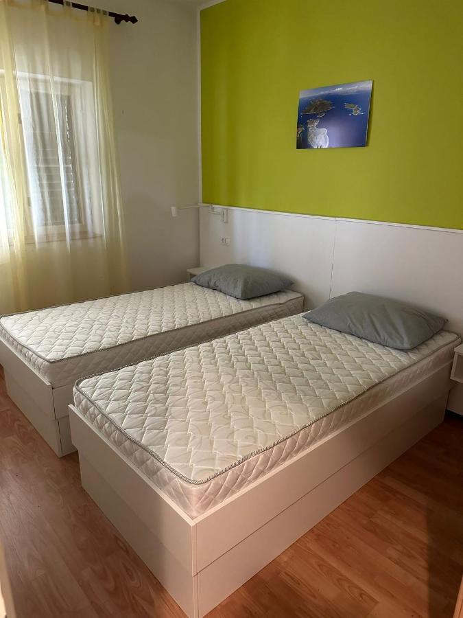 Apartments With A Parking Space マリ・ロシニュ エクステリア 写真
